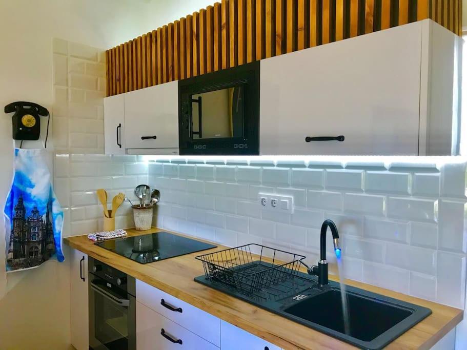 Casa Nueva En Vigo Rural Mos Con Jacuzzi Y Chimenea Para Escapada Romantica Pontevedra Zewnętrze zdjęcie